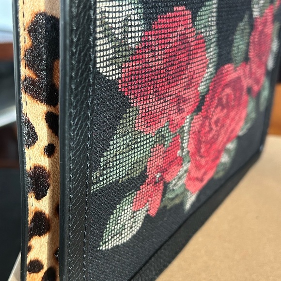 Kate spade Seeley Lane pouch - Picture 3 of 4